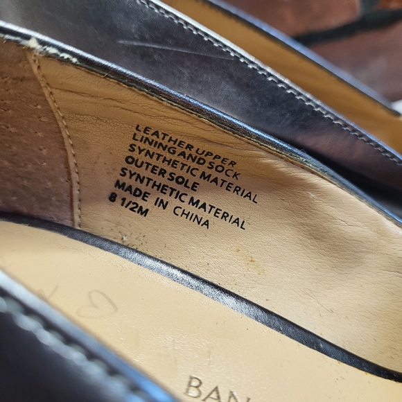 Banana Republic Metallic Gun Metal Gray Tasseled Heels - Picture 5 of 13